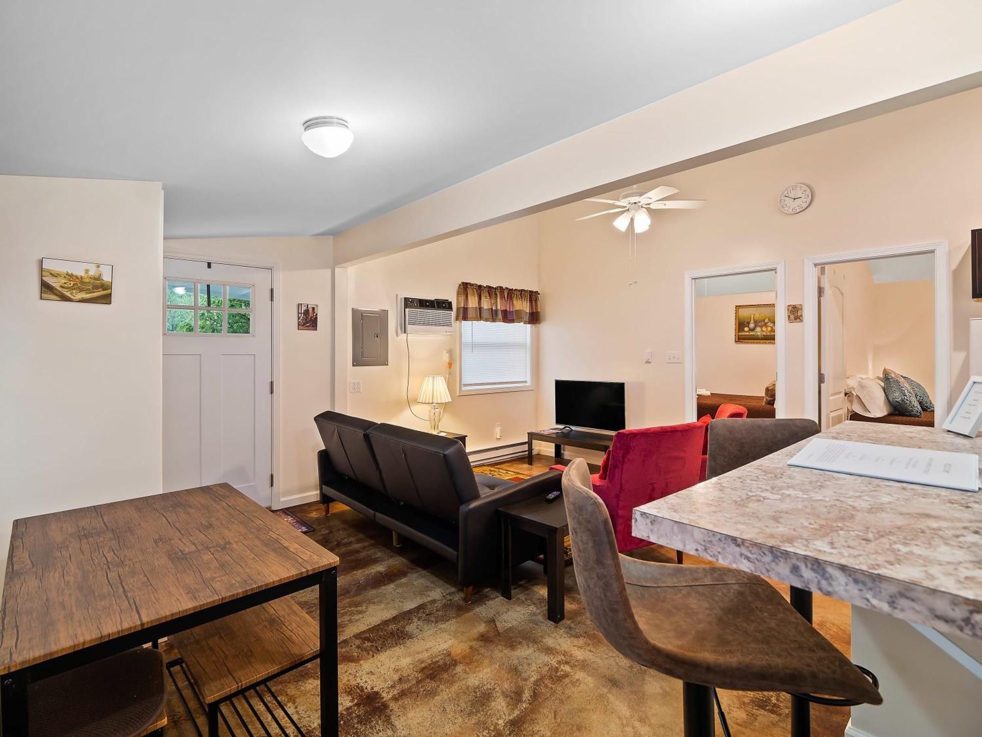 Chardonnay Cottage - Gotl Strip - Cozy & Quaint Geneva Exteriér fotografie